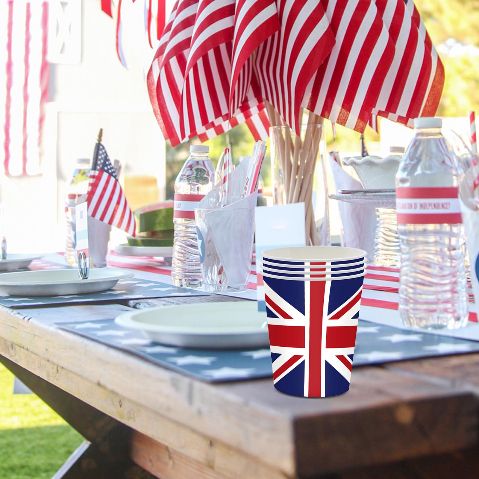Qaailabf UK Independence Day Party Supplies | British Flag Red White Blue Disposable Cups | 16-Pack Patriotic Tableware | VE Day 80th Anniversary | Reusable PE Plastic | St. George’s Day Decor